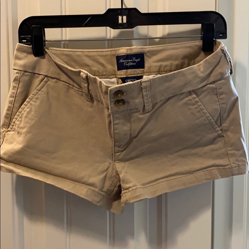 Tan/khaki American eagle shortie shorts size 4